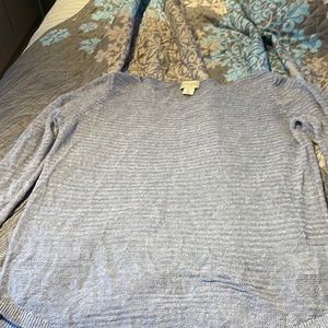 Blue light sweater size XL